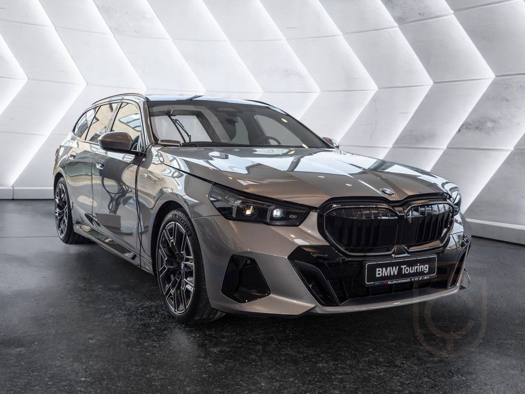 BMW 520d Touring M-Sport Pro STANDHZ LED PANO 360°