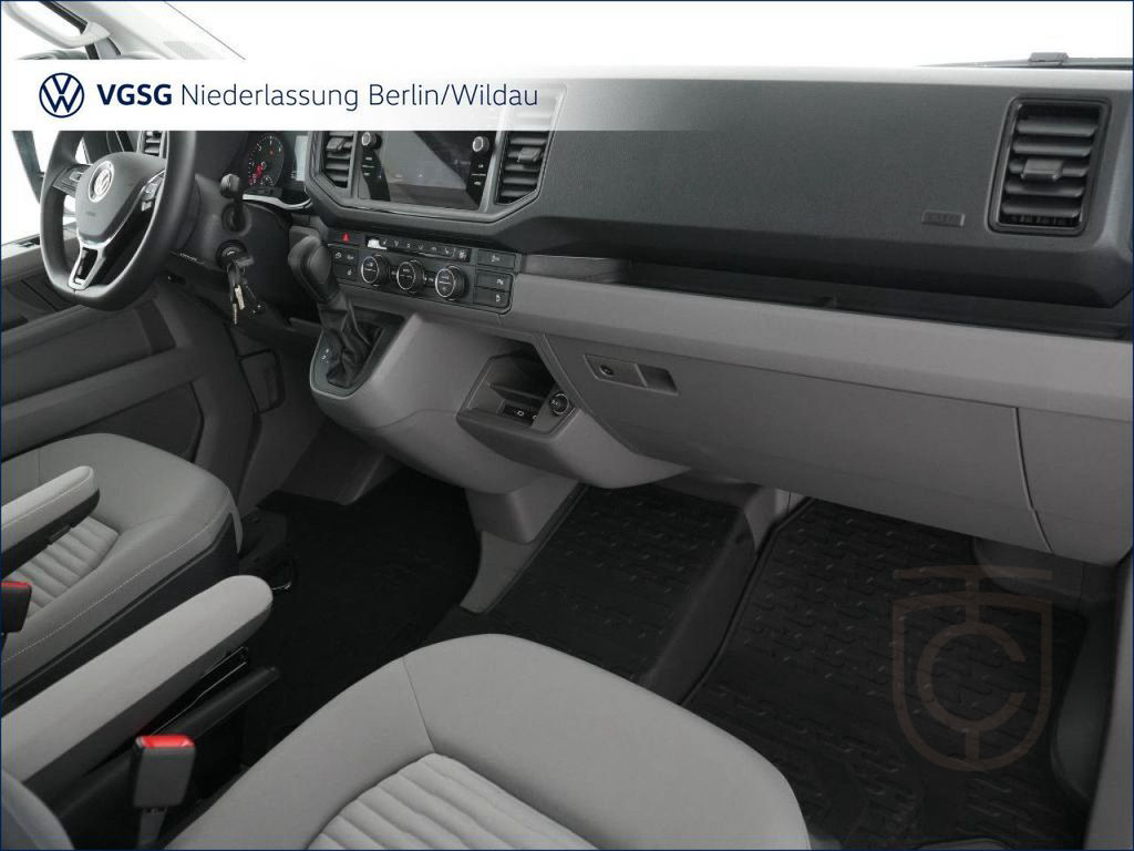 Volkswagen Grand California 600 LED Solar Hochbett Navi