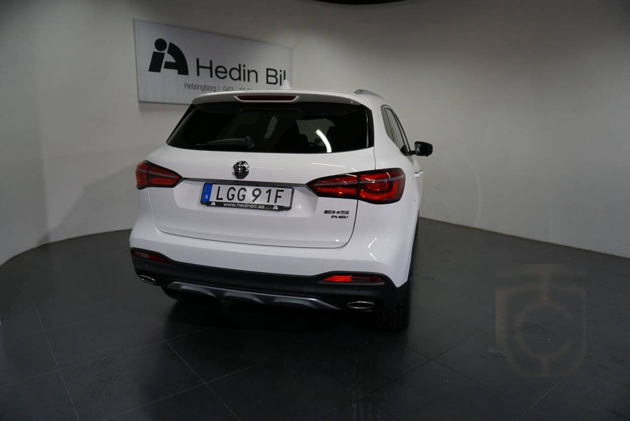 MG EHS PLUG-IN HYBRID LUXURY