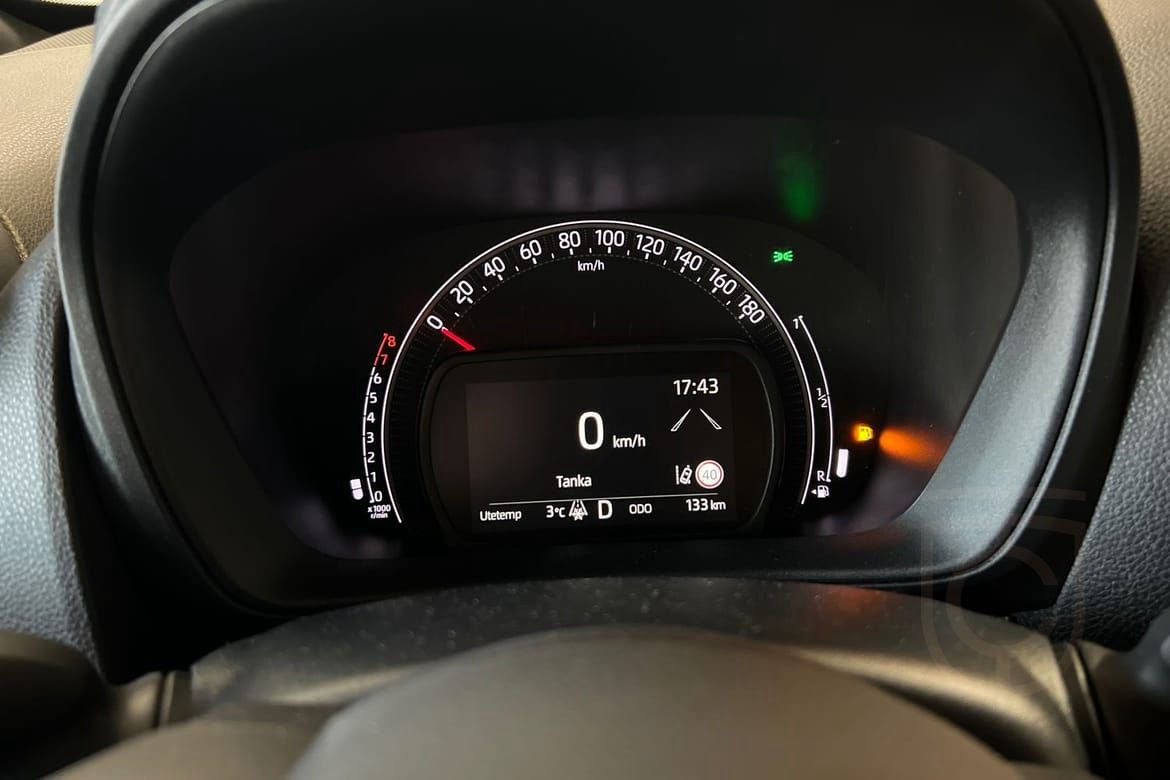 Toyota Aygo X 1.0 Automat Play Comfort & Style Pack