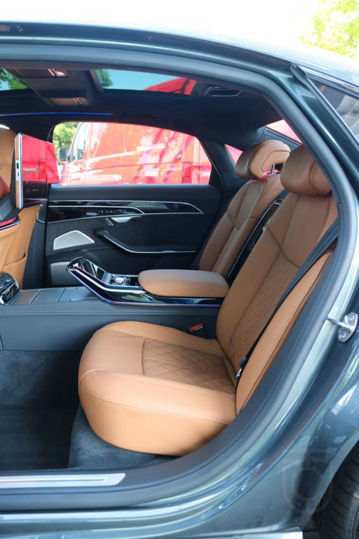 Audi A8 L 60 TFSI e Lang S line /3xTV/Pano/B&O/170NP