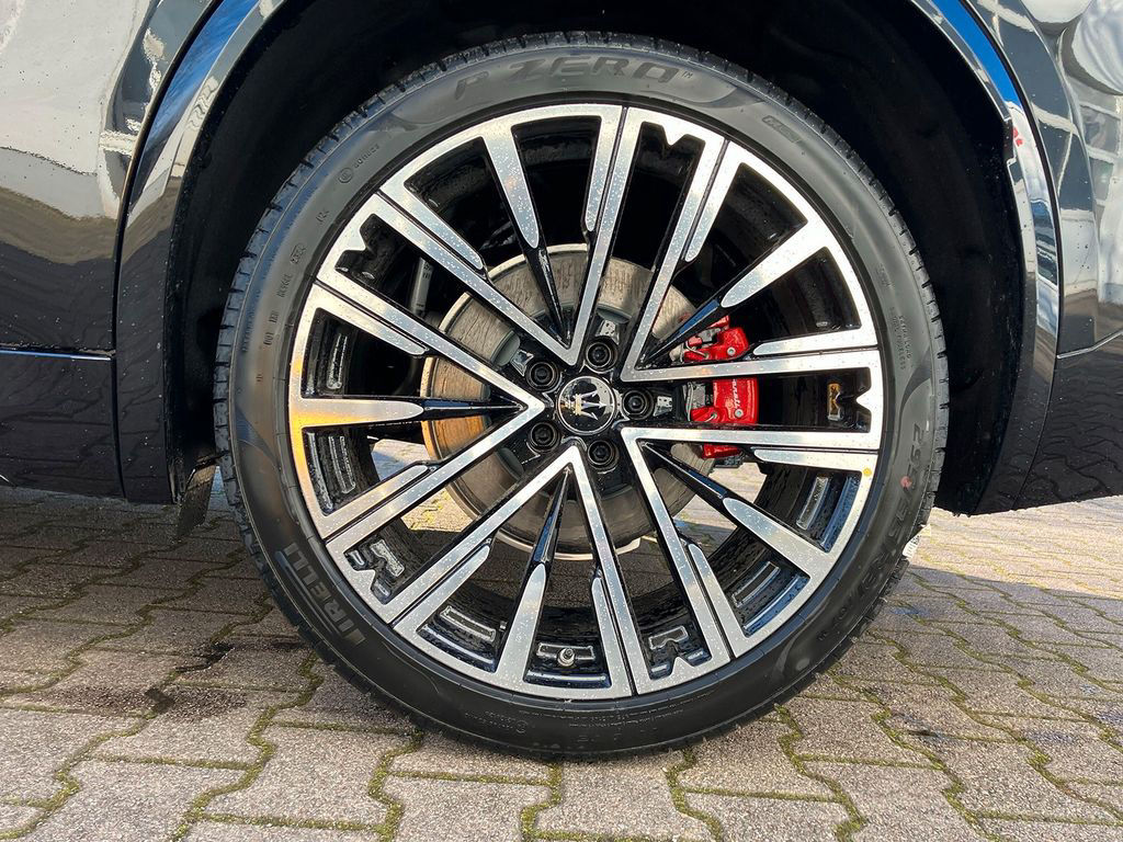Maserati Grecale Modena Hybrid AWD MJ 25 ACC HUD LED SD