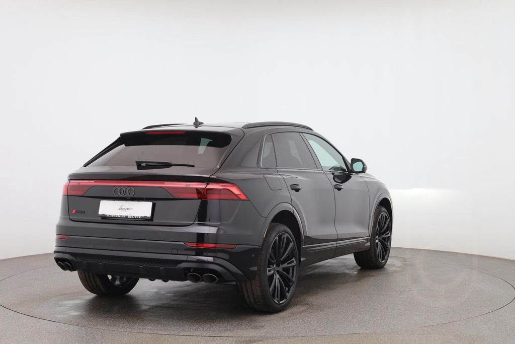 Audi SQ8 TFSI quattro