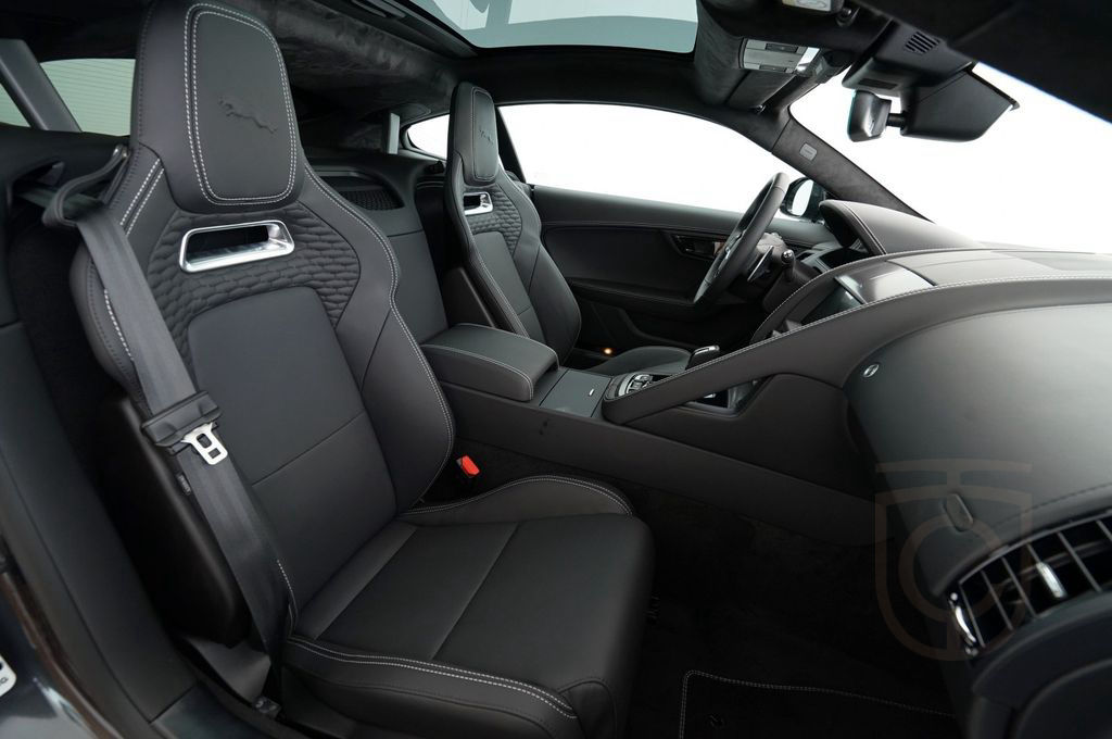 Jaguar F-Type P575 AWD R75 Coupé Pano Sitze Kühlbar