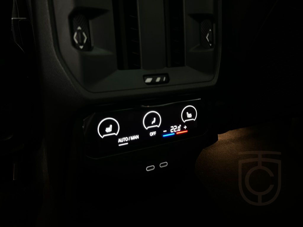 BMW X3 M50 xD*PANO*H-K*STHZG*MEMO*ICONIC*AHK*360°