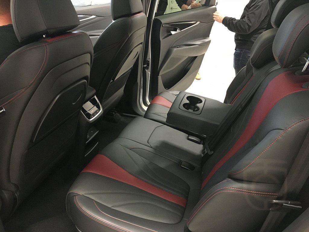 Maxus Euniq MPV 52,5kwh 7-sits 100% EL 177hk