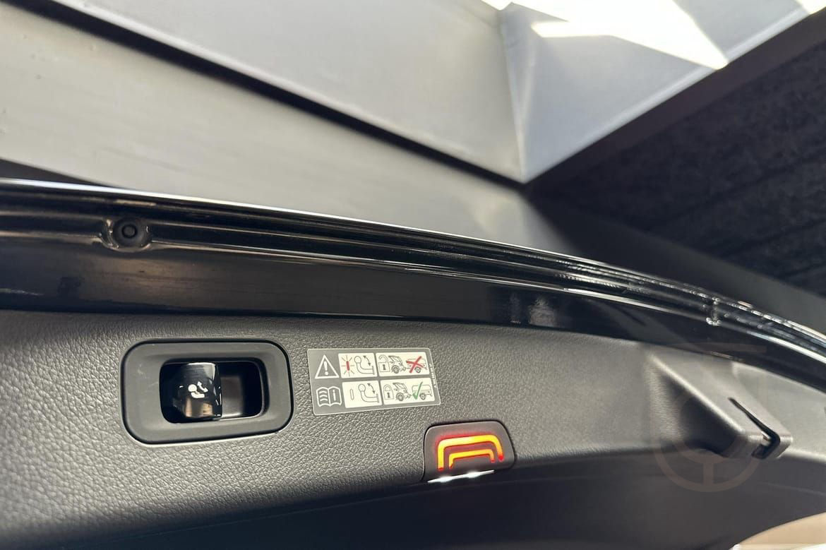 Mercedes-Benz C 300 T e AMG