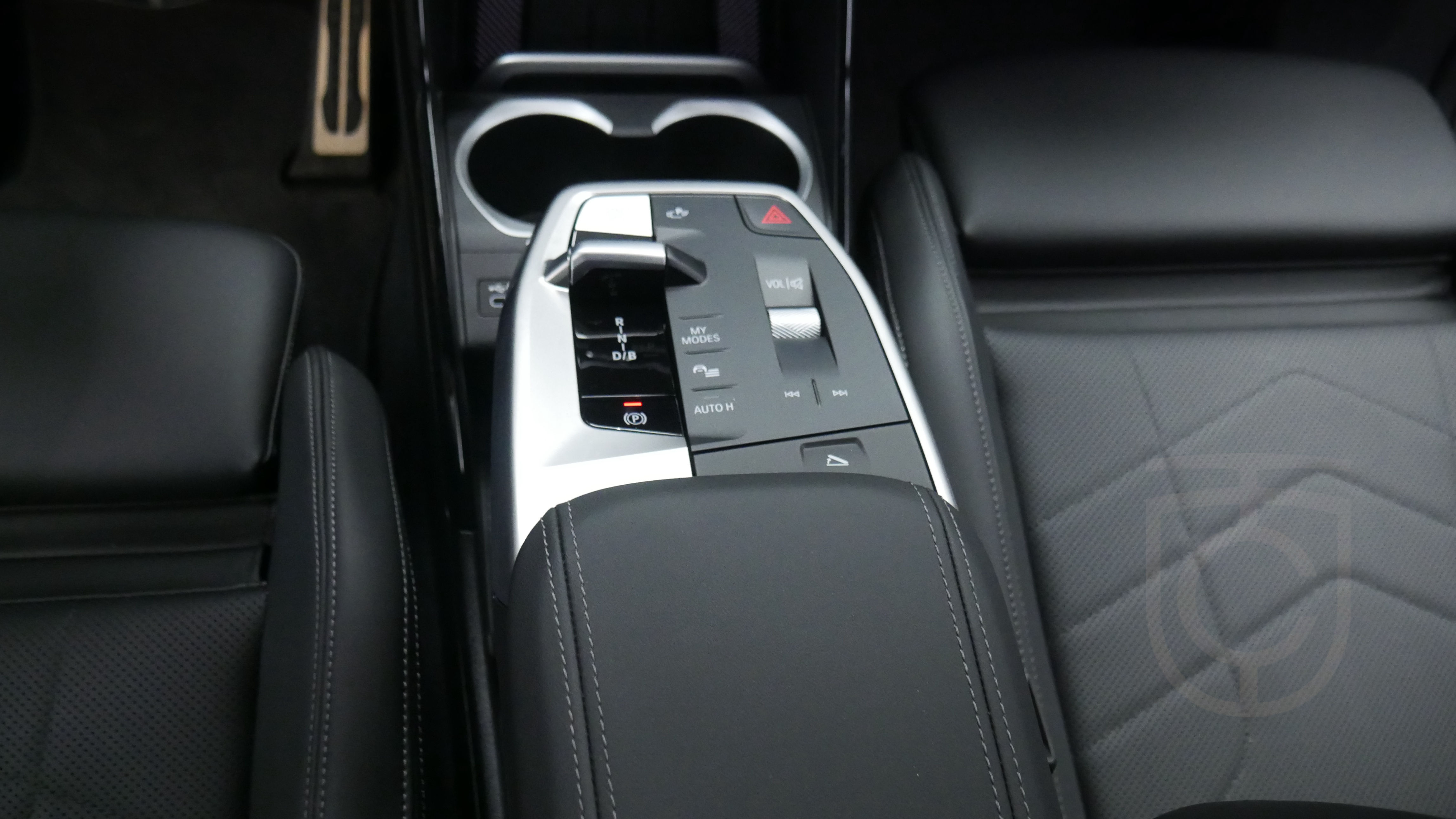 BMW iX2 xDrive30