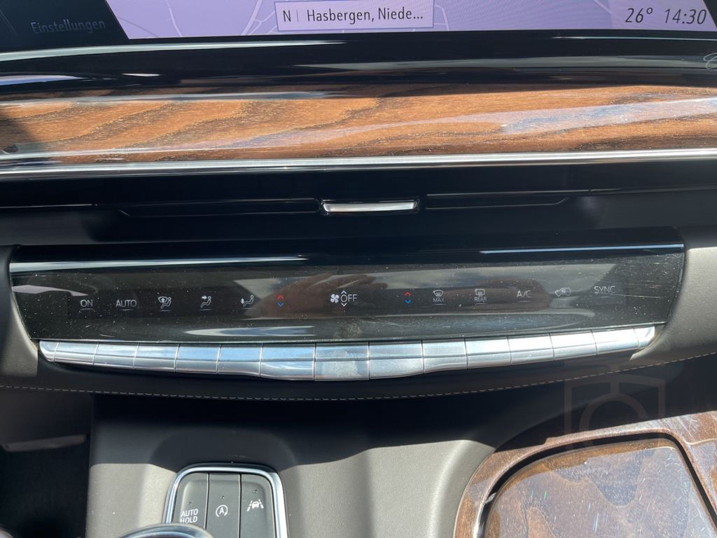 Cadillac Escalade Sport Platinum 6.2 DEUTSCHE AUSFÜHRUNG