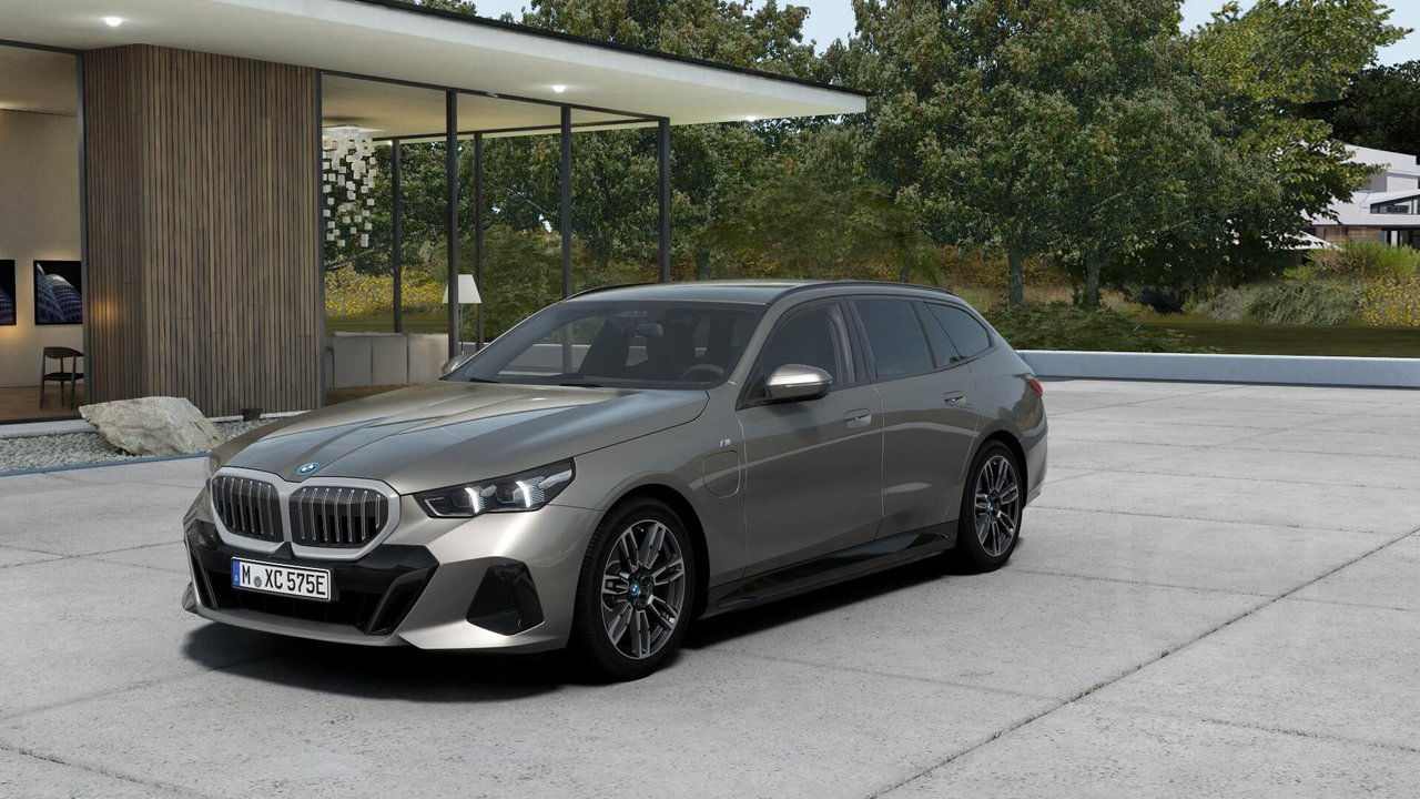 BMW 530e xDrive Touring M Sport Active Launch Ed