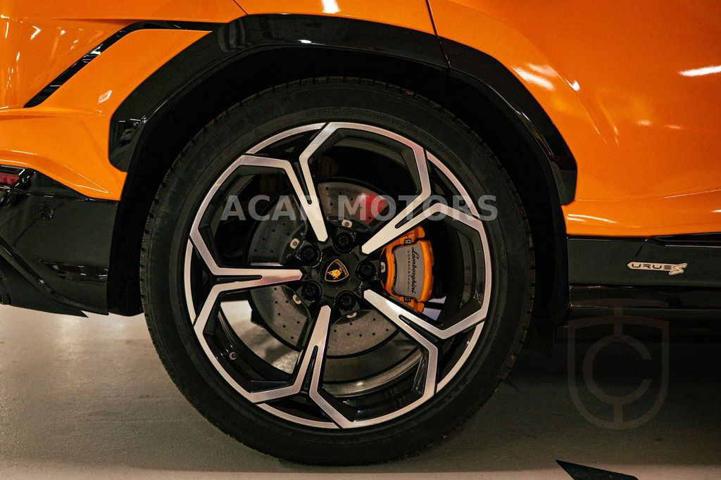 Lamborghini Urus S Arancio Borealis 1. Hand 666 PS