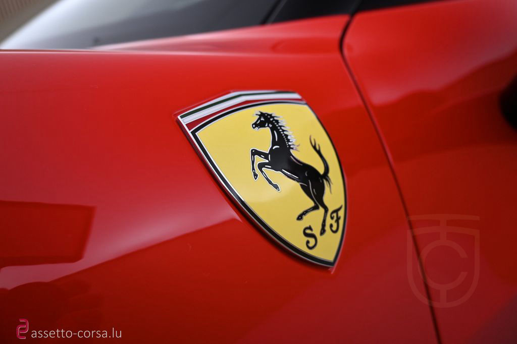 Ferrari 296 GTS*Carbon*Lift*Racing Seats*Neuwertig