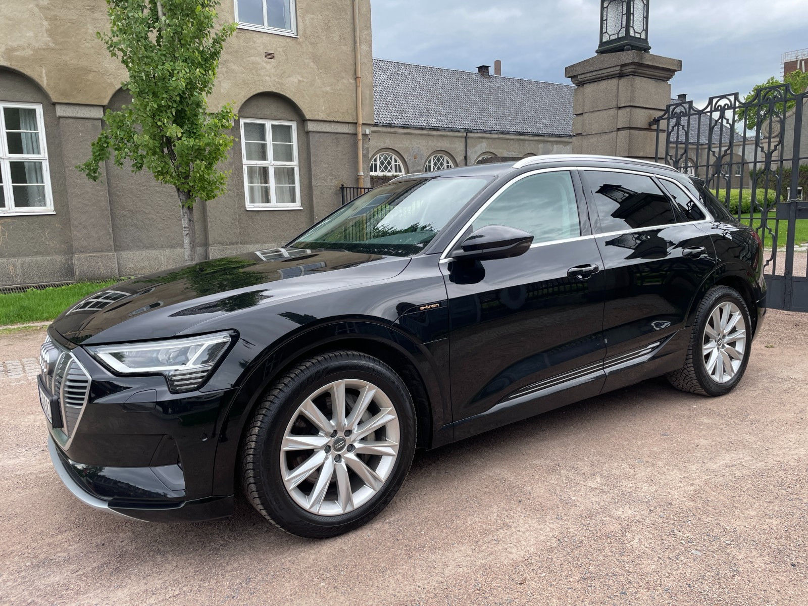 Audi e-tron