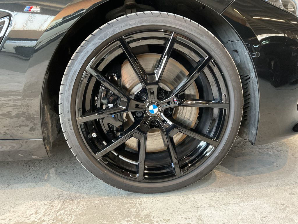 BMW 840i M Sportpaket Pro Standheizung B&W Surround