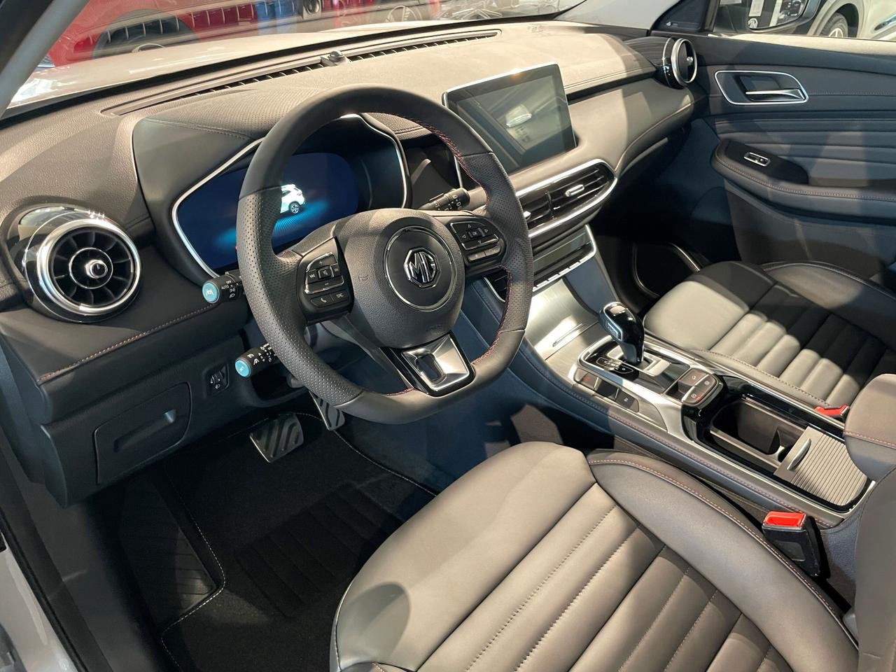 Mg ehs luxury plug-in