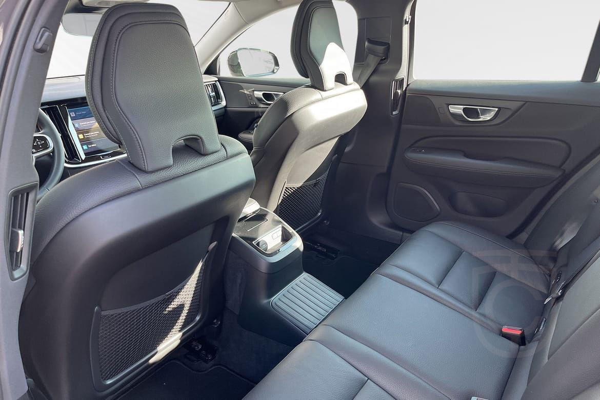 Volvo V60 T6 Plus Dark B-Kamera