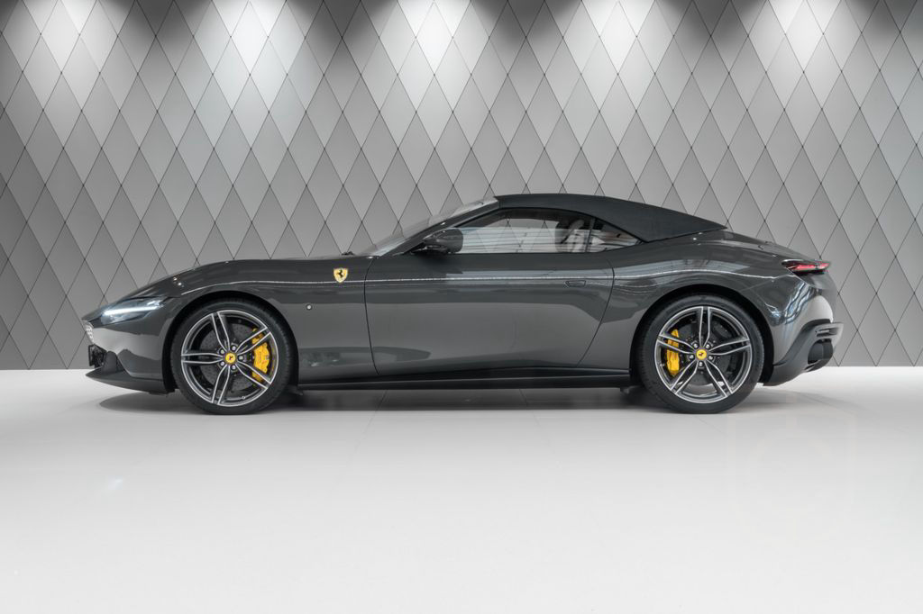 Ferrari Roma Spider 2025 GREY/BEIGE XLED CAMERA