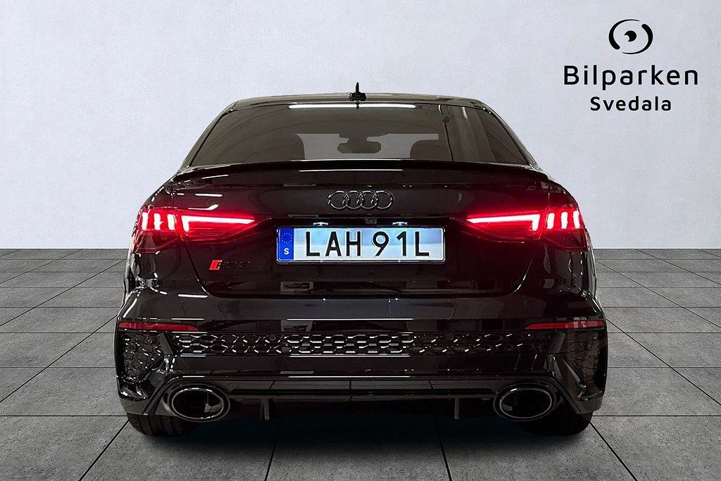 Audi RS3 Sedan RS-Designpaket Plus B&O 360kamera Pano