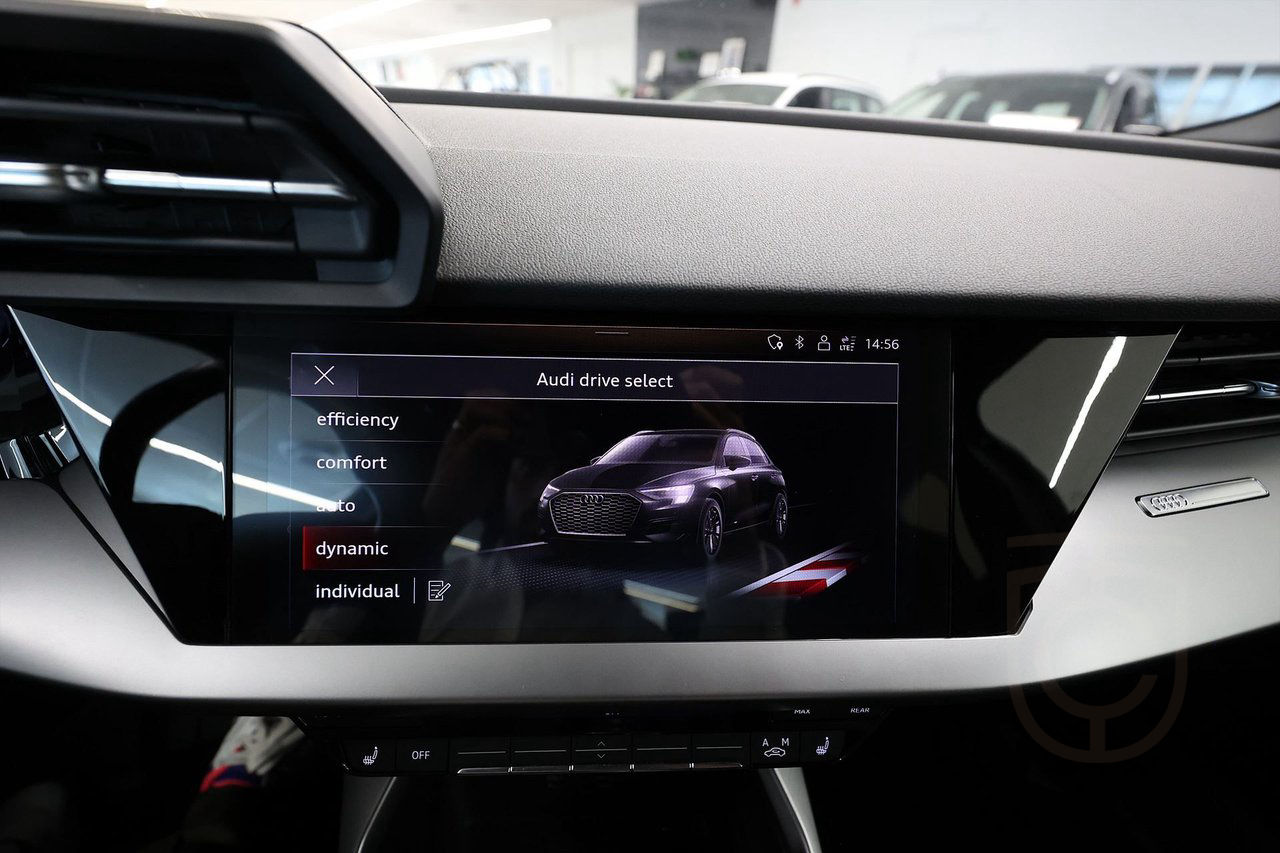 Audi A3 Sportback 45 TFSI e PHEV S-Line Cockpit