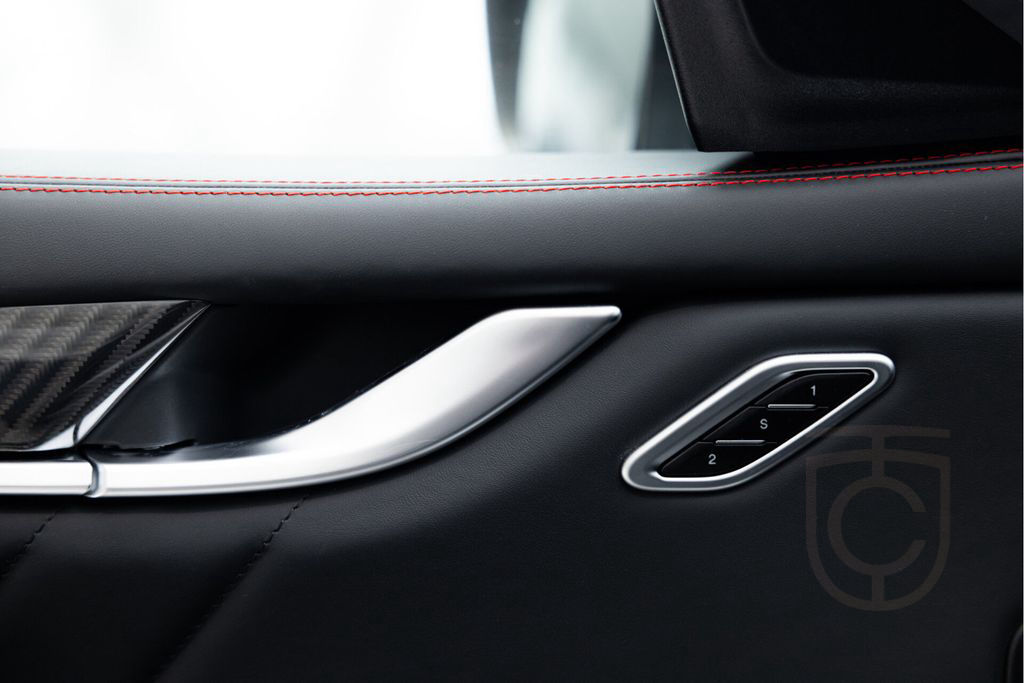 Maserati Ghibli Hybrid GT Edizione Finale | Heated Front
