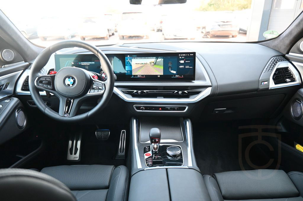 BMW XM*B&W*MASS*LUFT*23"AHK*ACC*NAV*MIETKAUF