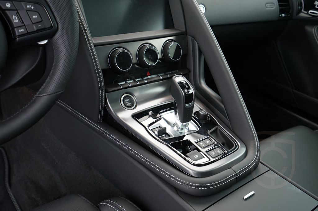 Jaguar F-Type P575 AWD R75 Coupé Pano Sitze Kühlbar