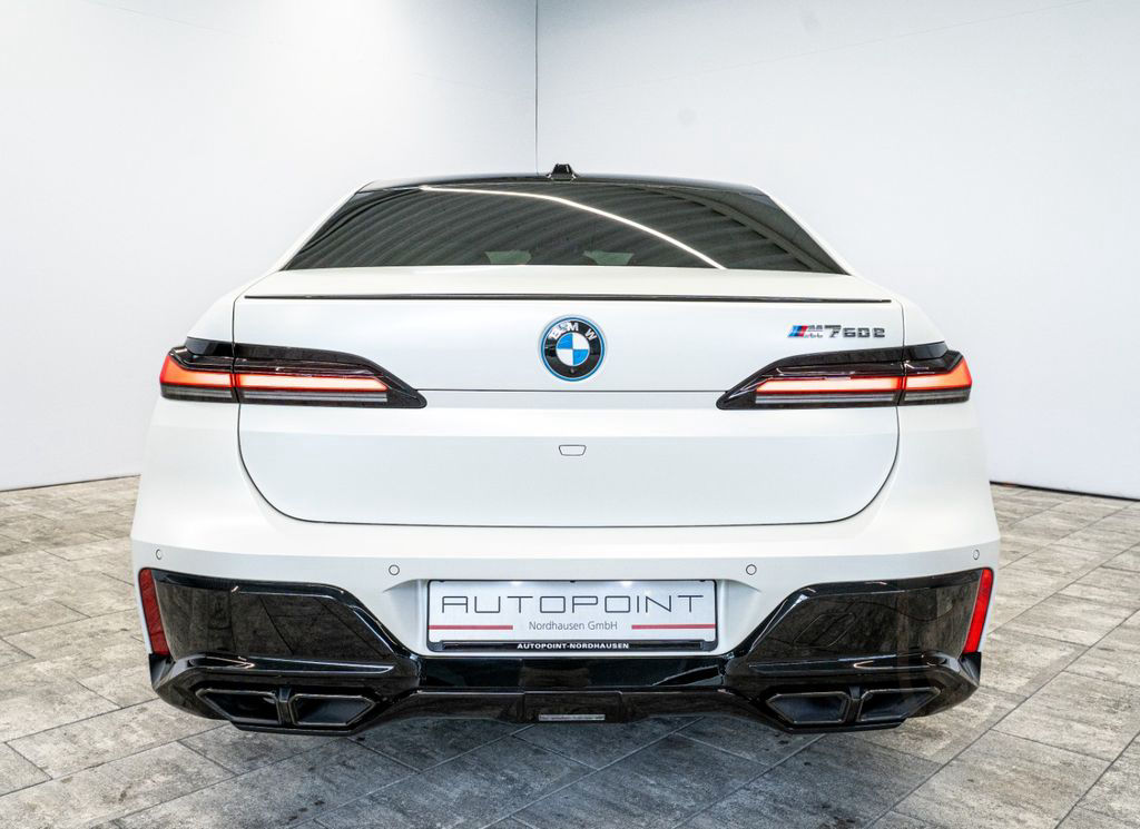 BMW M760 e xDrive °Full Option°