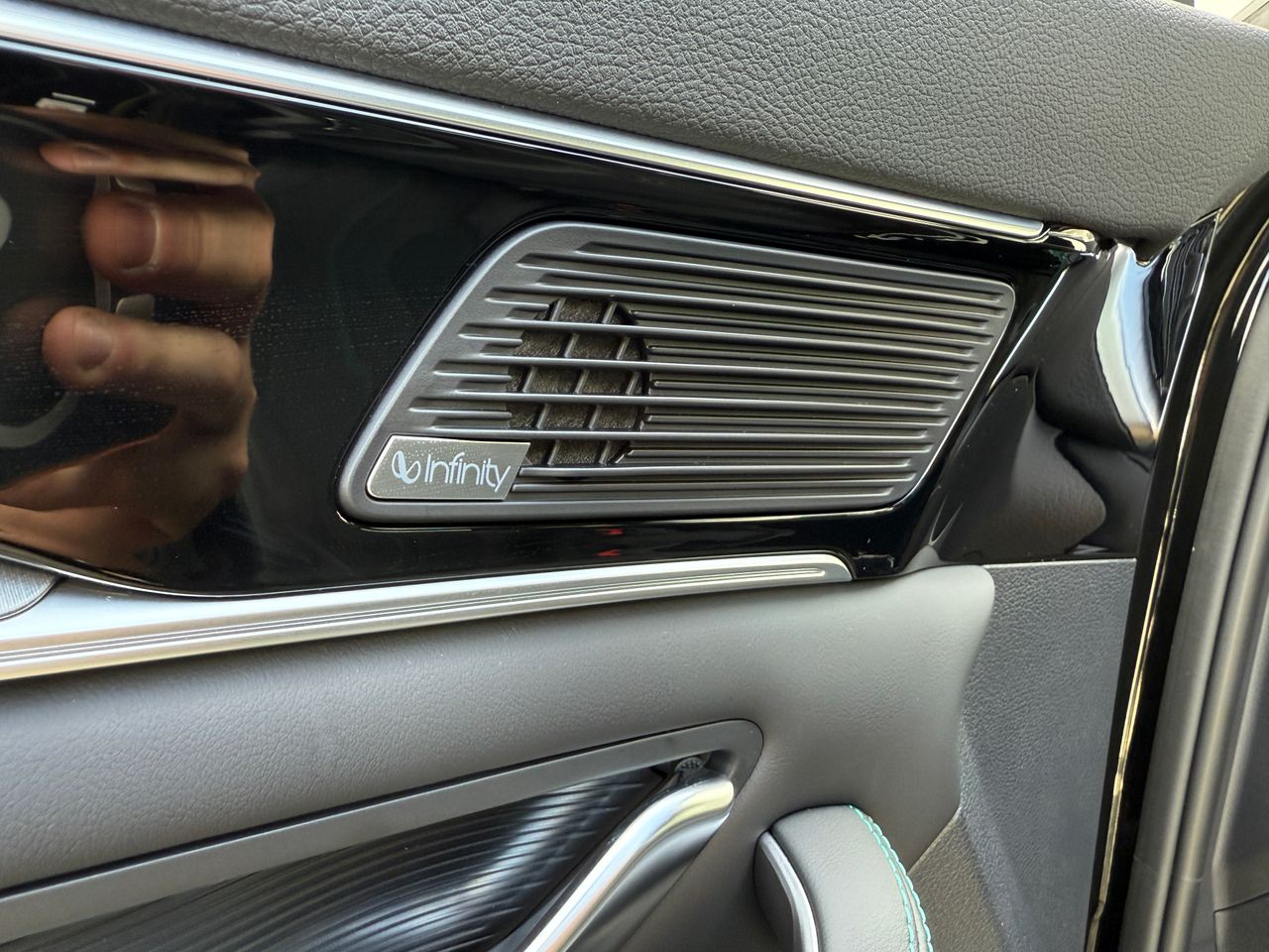 BYD Seal U DM-i Design/MY2025/Panorama/HUD/V2L