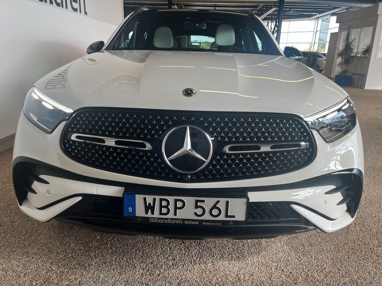 Mercedes-Benz GLC 300e 4MATIC AMG Line Premium Panorama m m