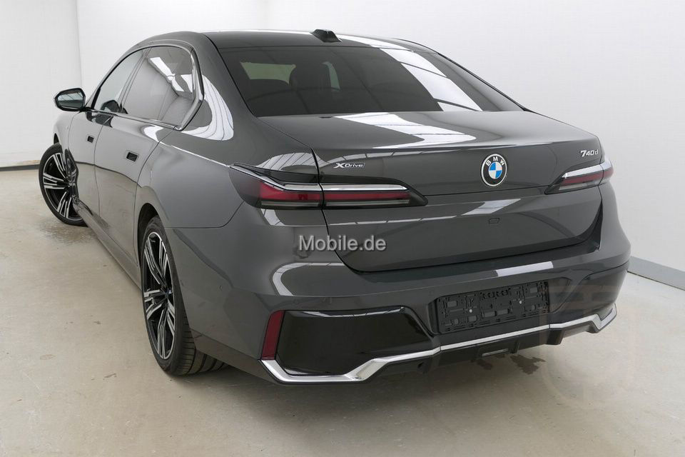 BMW 740d xDrive M Sport 21" Pano Sky Fond TV Sthzg.