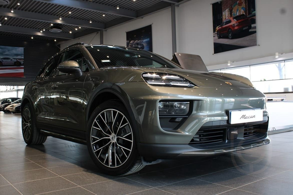 Porsche Macan 4S Electric