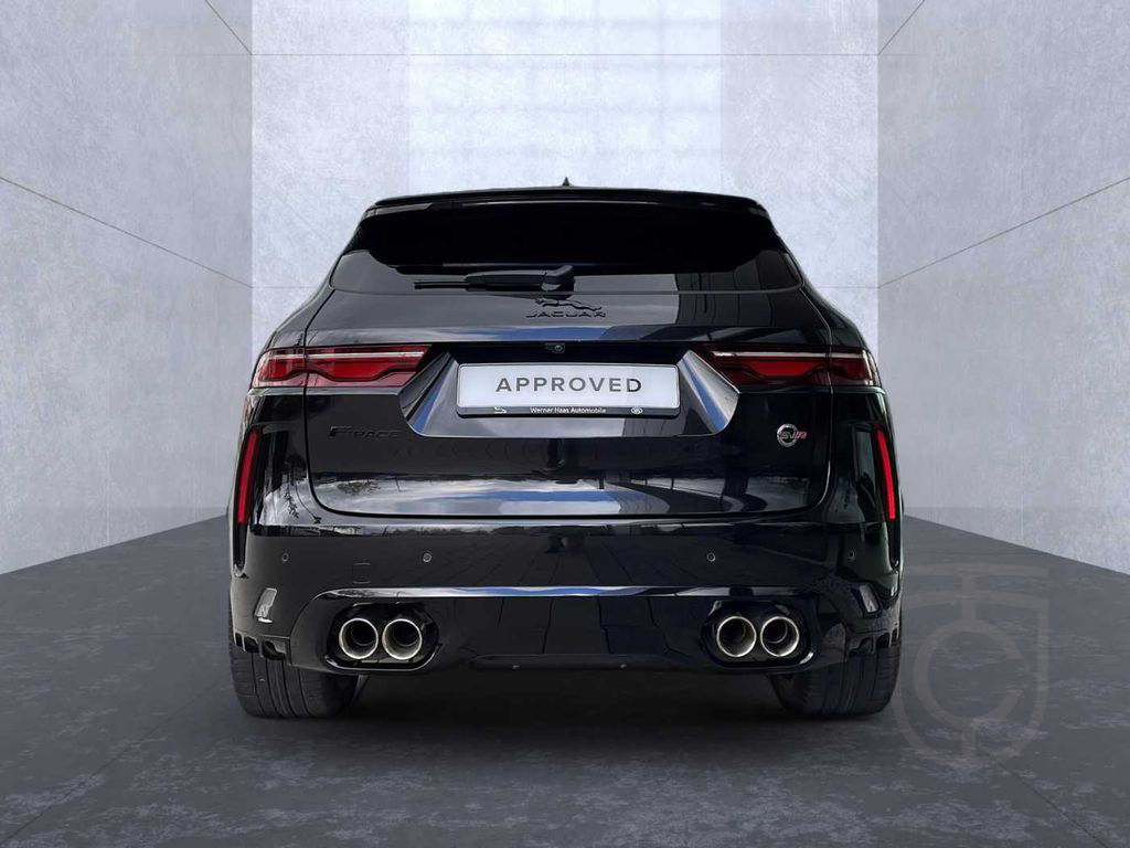 Jaguar F-Pace P550 AWD SVR