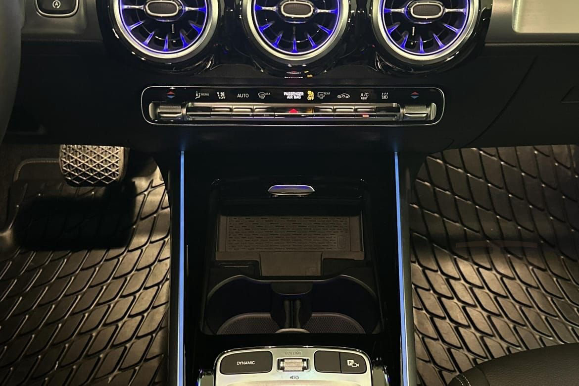 Mercedes-Benz GLB 200