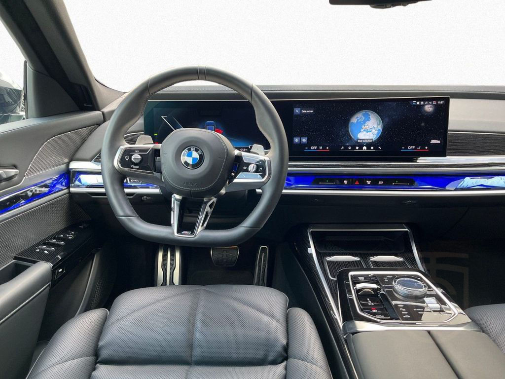 BMW 740d xD M Sport Fond-Ent SkyL AutobahnA StHz 21"