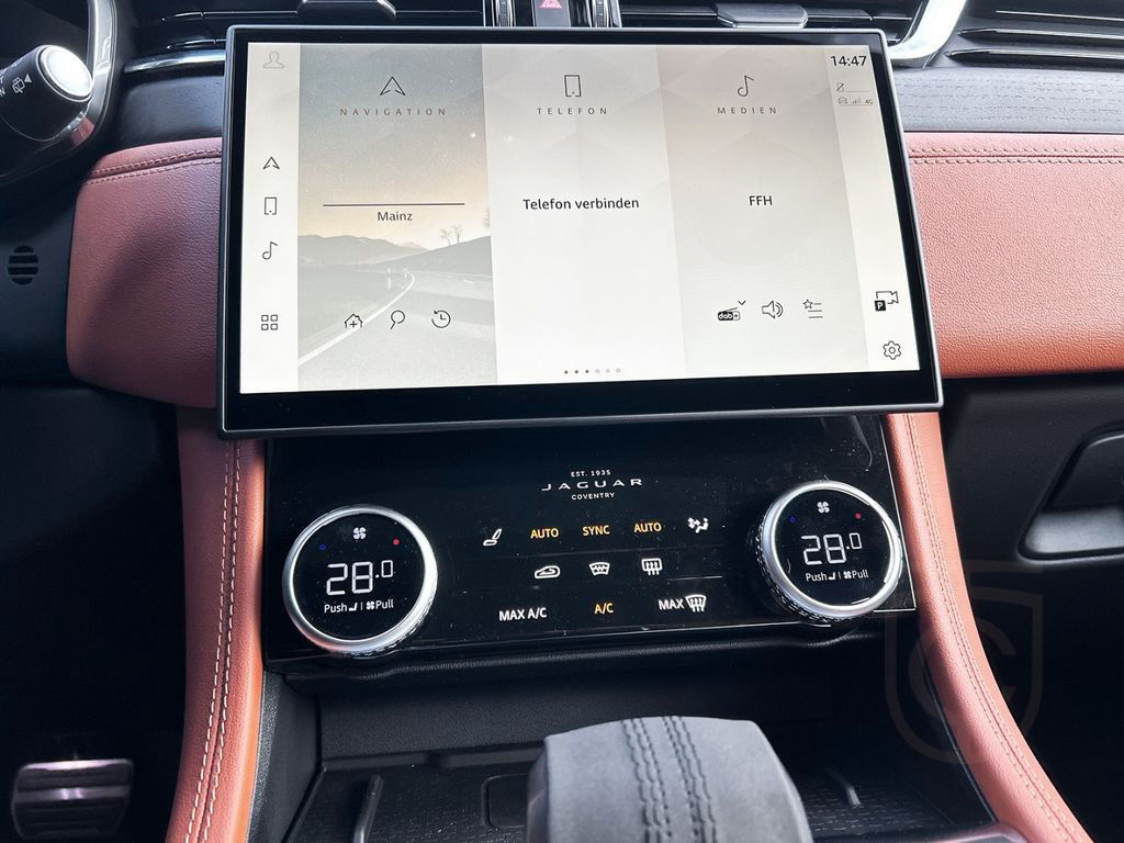 Jaguar F-Pace D200 R-Dynamic SE Winter Paket Panorama D