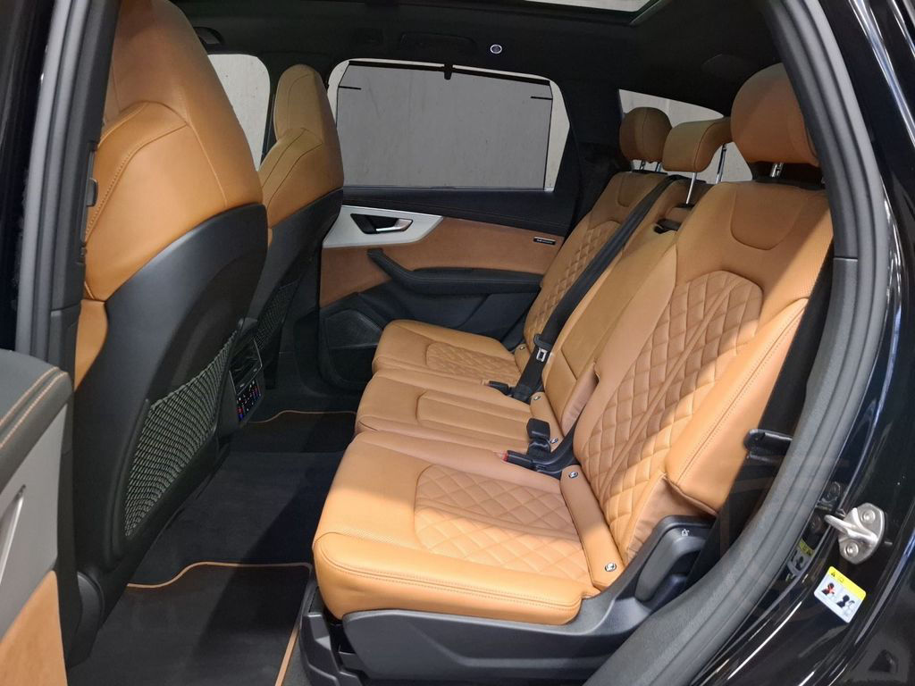 Audi SQ7 SUV TFSI 373(507) kW(PS) tiptronic