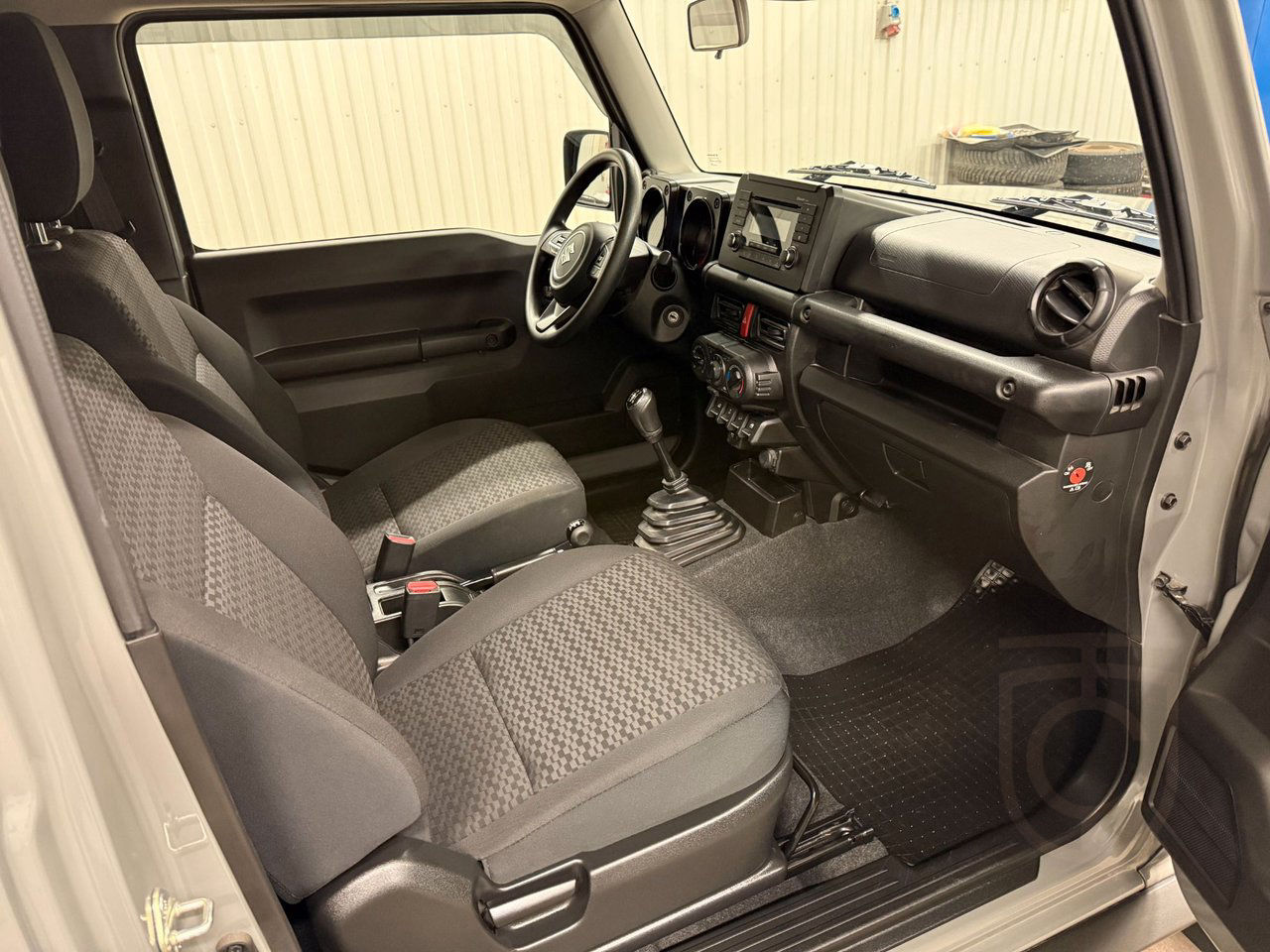 Suzuki Jimny 1.5 Allgrip Rhino Edition 4x4
