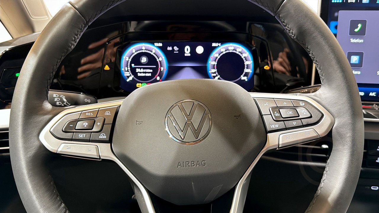 Volkswagen Golf eTSI150 DSG Edition