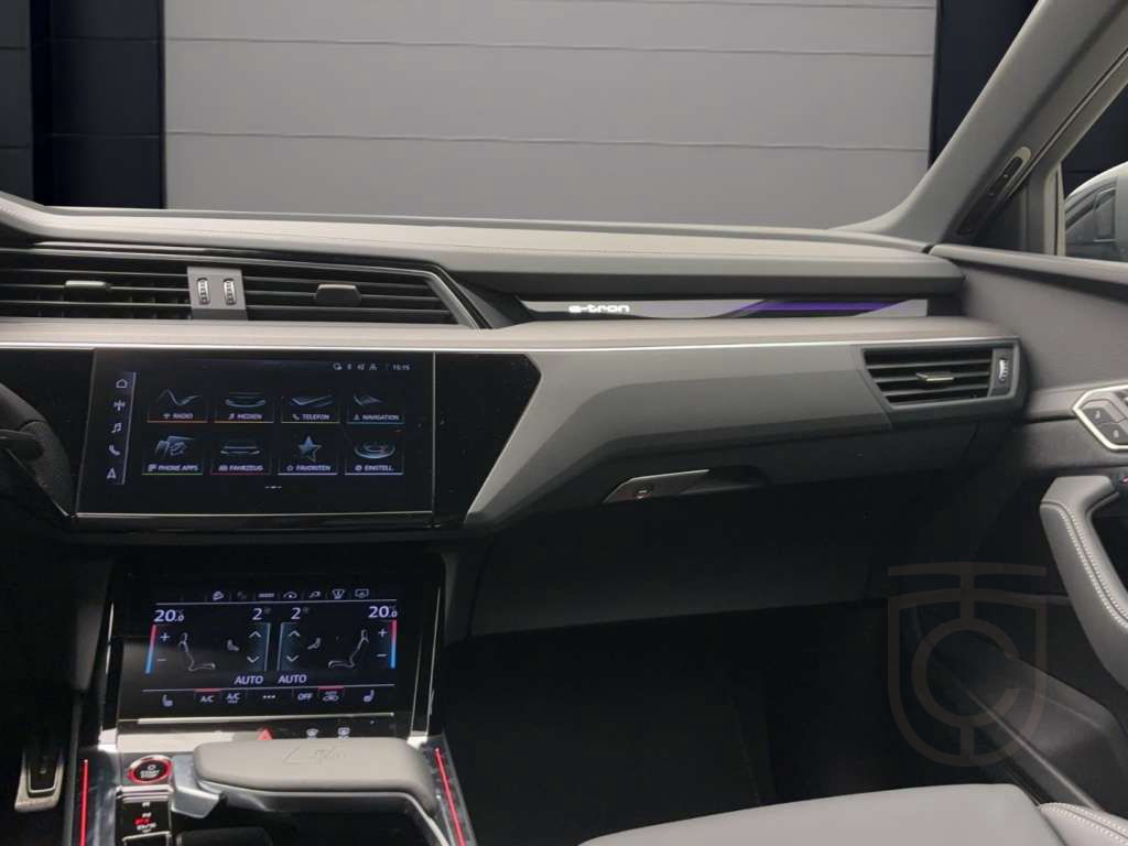 Audi SQ8 e-tron