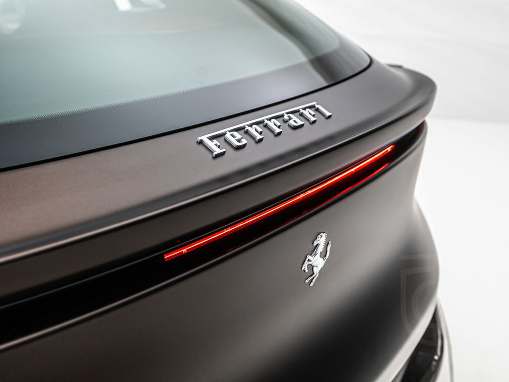Ferrari Purosangue Tailor Made*Carbon*Massage Seats