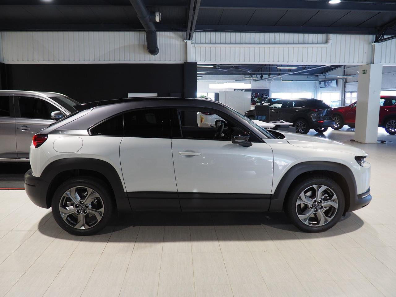 Mazda MX-30 First Edition e-SKYACTIV KAMPANJUTGÅVA 1.99% Rän