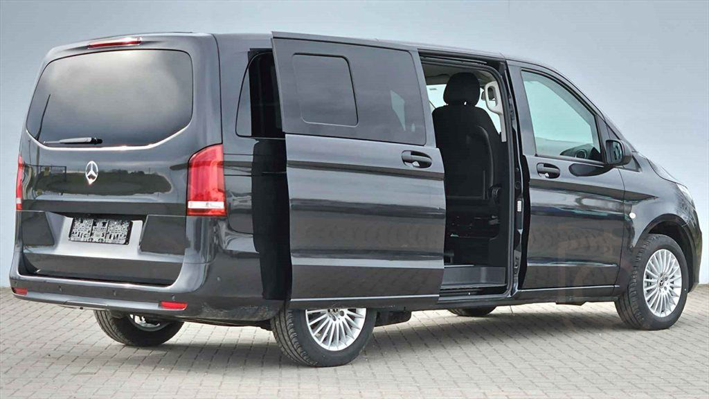 Mercedes-Benz Vito 124 Tourer 124 CDI 4Matic lang ACC AHK LED