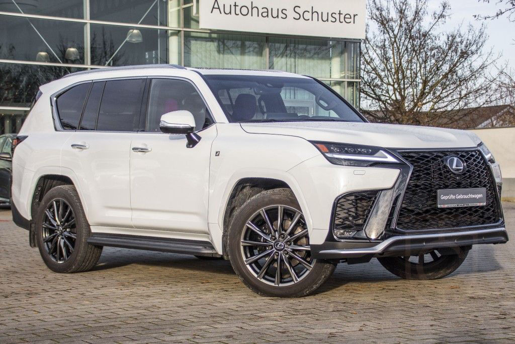 Lexus LX 600 F SPORT
