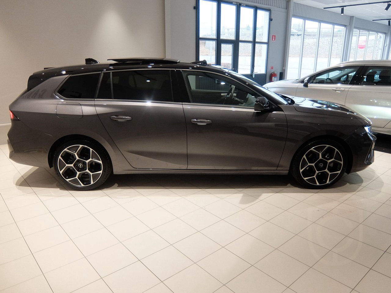 Opel Astra ST Ultimate P130