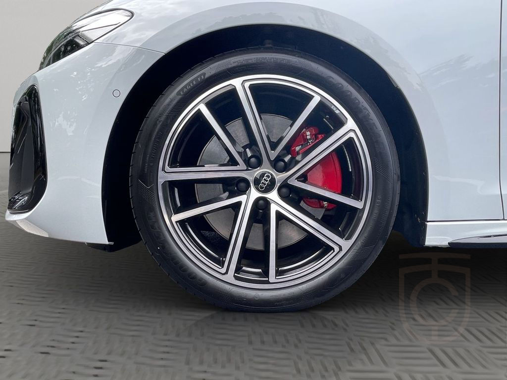 Audi A5 Lim. TFSI e qu. Matrix B&O Pano HuD AHK 360°
