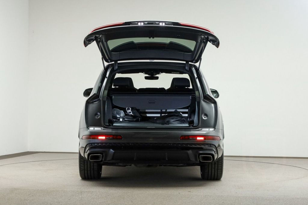 Audi Q7 60 TFSIe quattro S-LINE*HD-MATRIX*PANO*AHK*HU