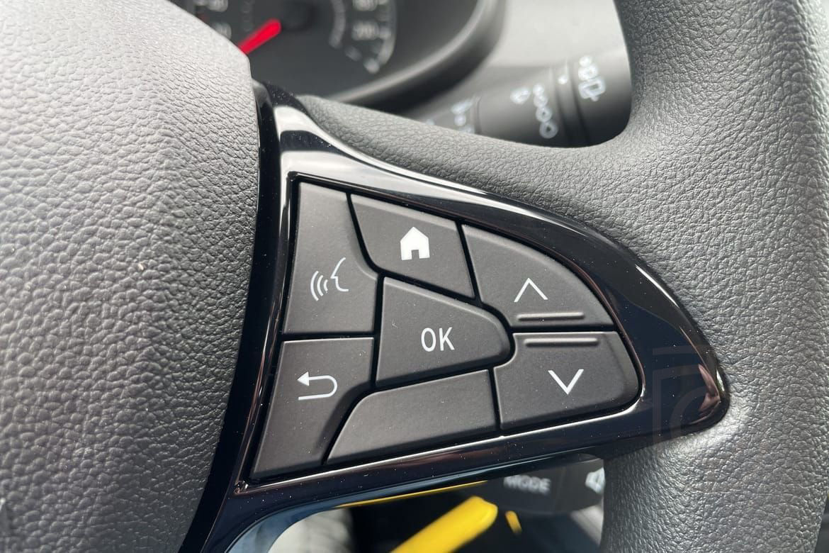 Dacia Sandero TCe 90 essential
