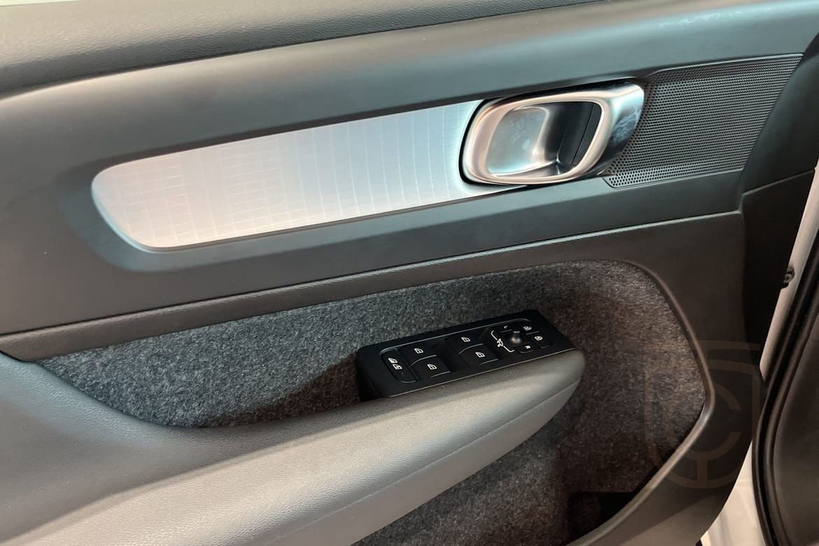 Volvo XC40 B4 FWD Bensin Core