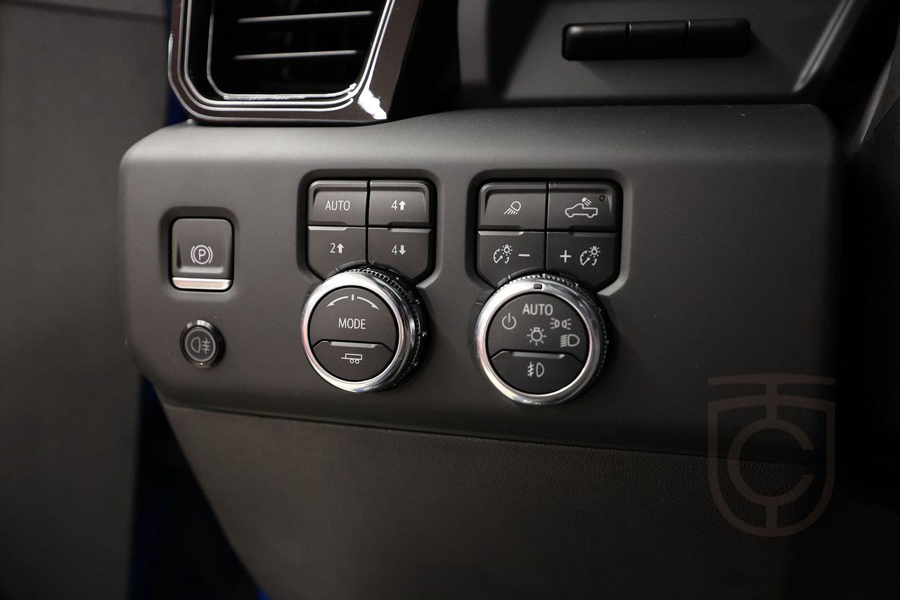 GMC Sierra AT4 6.2L V8 Onyx Black Premium