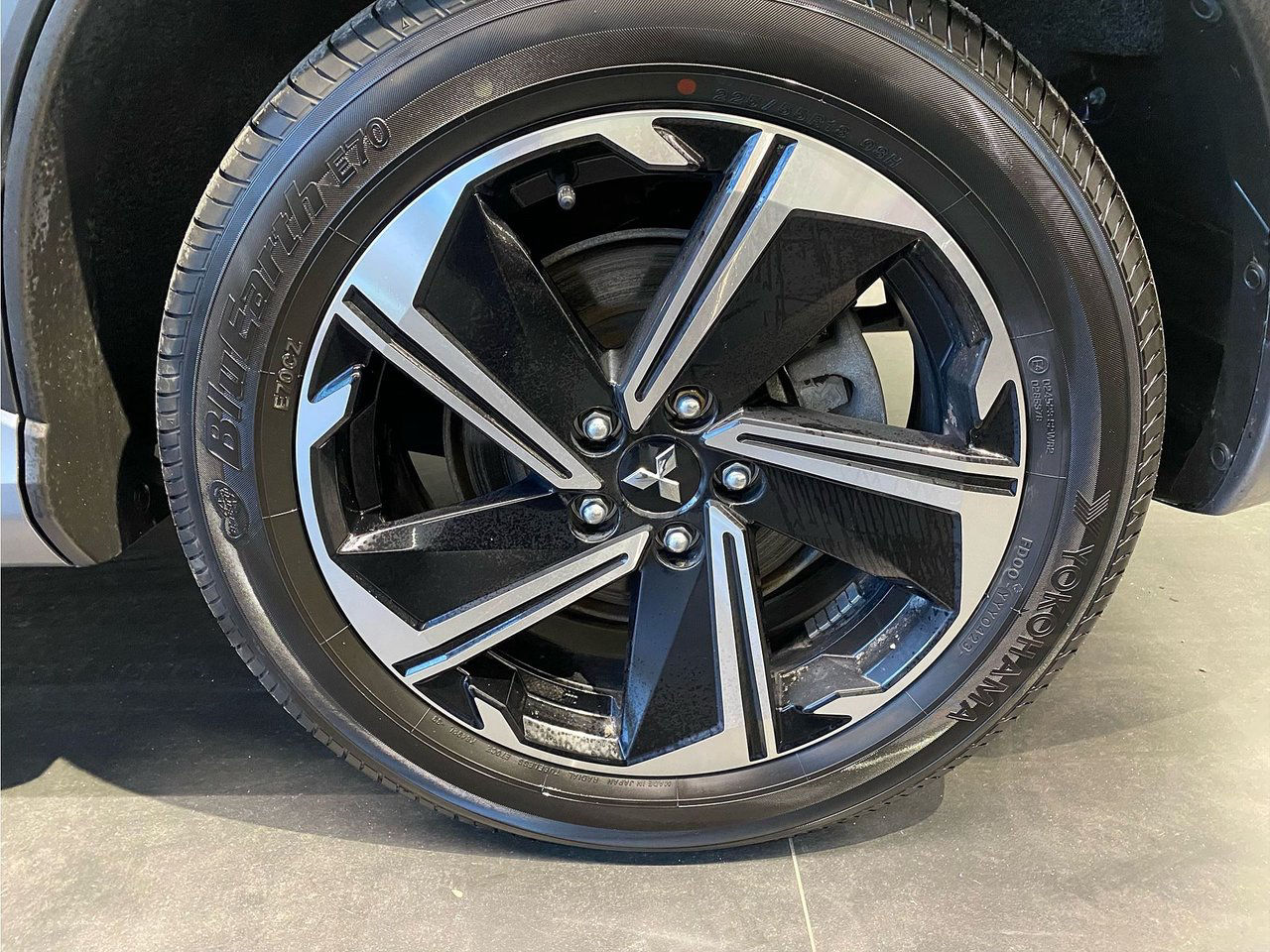 Mitsubishi Eclipse cross Business Instyle PHEV 2.4